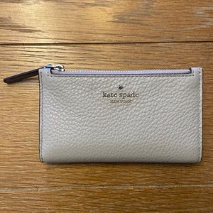 Kate Spade New With Tags Small Slim Bifold Wallet- Jackson Nimbus Grey